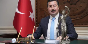 Ercan Özel’den 8 Mart Mesajı