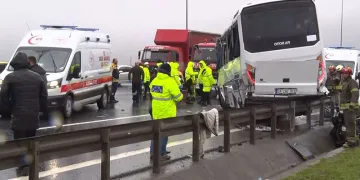 İzmir’de sahilde yeni doğmuş bebek cesedi bulundu