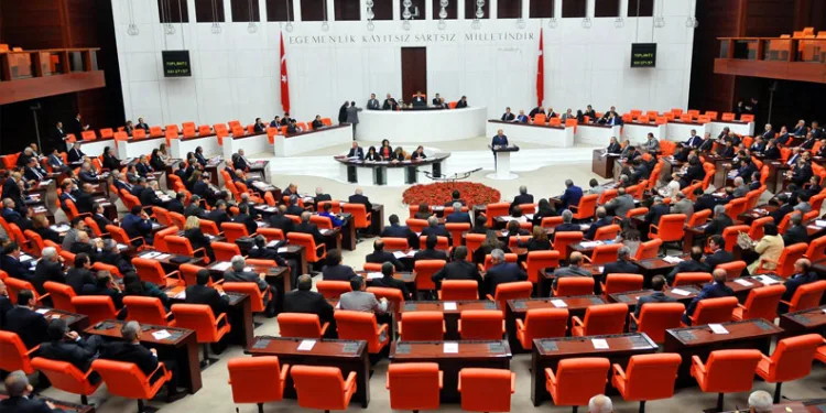 TBMM’de “basın özgürlüğü” tartışması