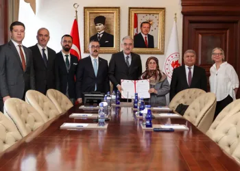 İnegöl’e Yeni Sağlık Merkezi İçin İmzalar Atıldı