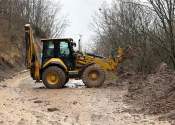 Gemlik Belediyesinden Kuvvetli Yağış Mesaisi