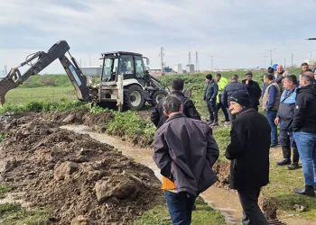Karacabey Belediyesi doğal afetlere karşı tüm gücüyle sahada