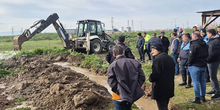 Karacabey Belediyesi doğal afetlere karşı tüm gücüyle sahada