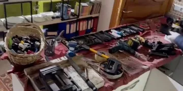 Ev, DEAŞ bağlantılı silah imalathanesi çıktı