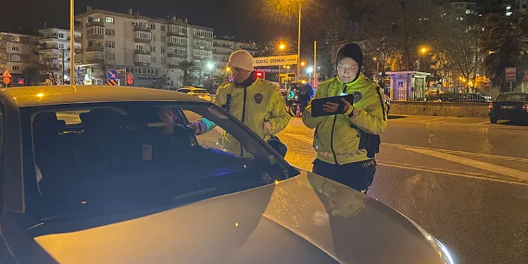Mudanya’da trafikte huzur için gece denetimi