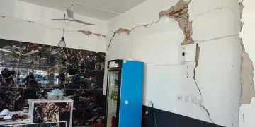 Buldan’da 5.1’lik depremin ardından bazı işletmelerde hasar meydana geldi