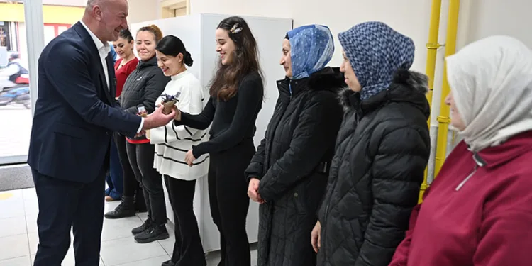 “Kadınlarımızın gücüyle daha güzel bir gelecek inşa edeceğiz”