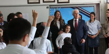 Arkadaşlarına söz verdi, Mustafa Bozbey’i sınıfa getirdi