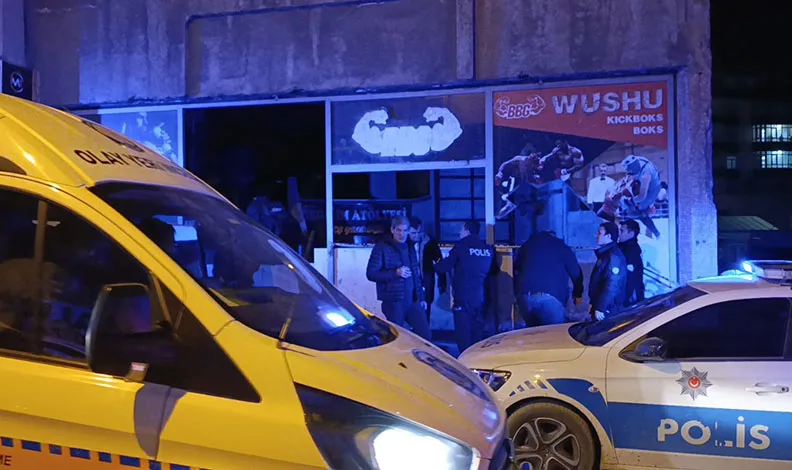Metruk iş yerinde erkek cesedi bulundu
