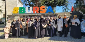 Kestel Belediyesi’nden kadınlara kültür dolu yolculuk