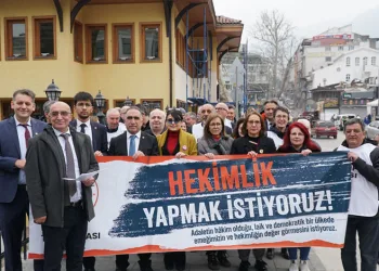 Bursa Tabip Odası’ndan “Sağlık Hakkı” yürüyüşü
