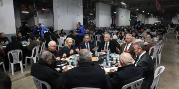 Gemlikliler dayanışma sofrasında buluştu
