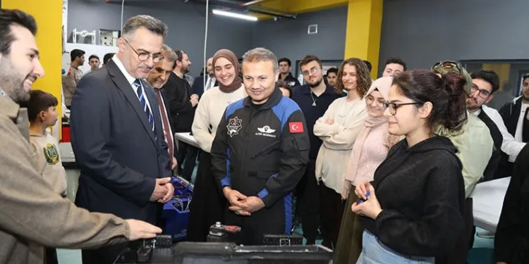 Gezeravcı’dan BTÜ öğrencilerinin TEKNOFEST projelerine tam not
