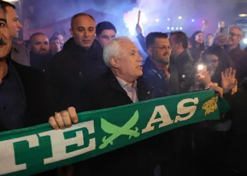 Tahanlı Pide ve çaylar başkan Bozbey’den