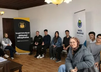 İnegöl Belediyesi’nden Öğrencilere Sınava Giden Yolda Güçlü Destek