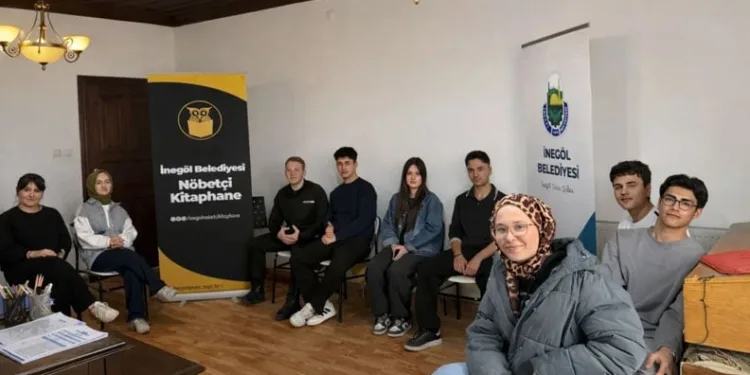 İnegöl Belediyesi’nden Öğrencilere Sınava Giden Yolda Güçlü Destek