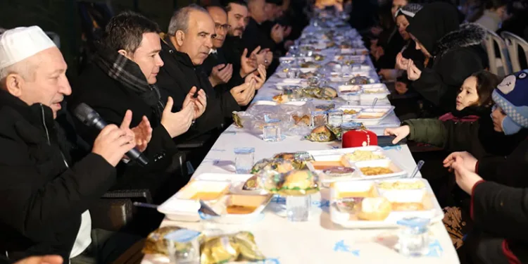 Aydın Ramazan Sofrasında Osmangazililerle Buluştu