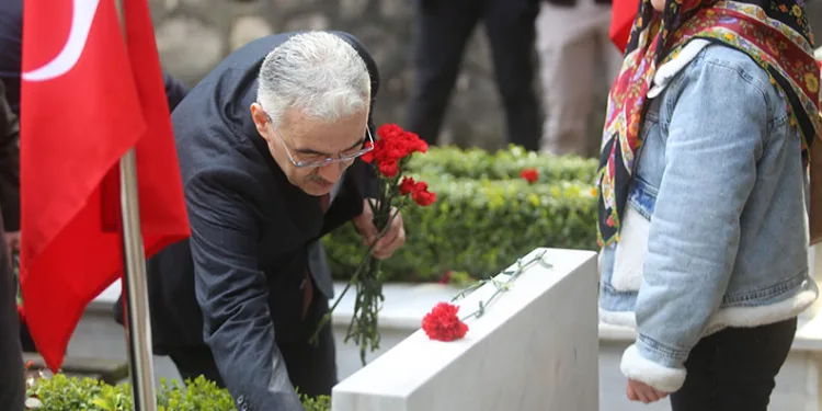 Bursa protokolünden Pınarbaşı Şehitliği’ne anlamlı ziyaret