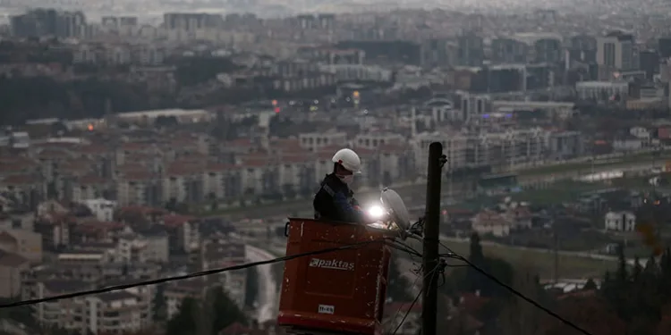 UEDAŞ’tan bayramda kesintisiz enerji mesaisi