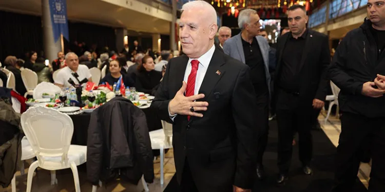 Bozbey: “Bu millet sizlere her zaman minnettar”