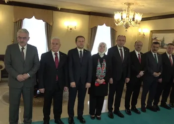 Bursa protokolü bayramlaşmak için bir araya geldi