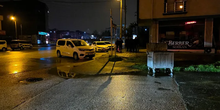 14 yaşında çocuk, otobüs durağında silahla vurulmuş halde bulundu