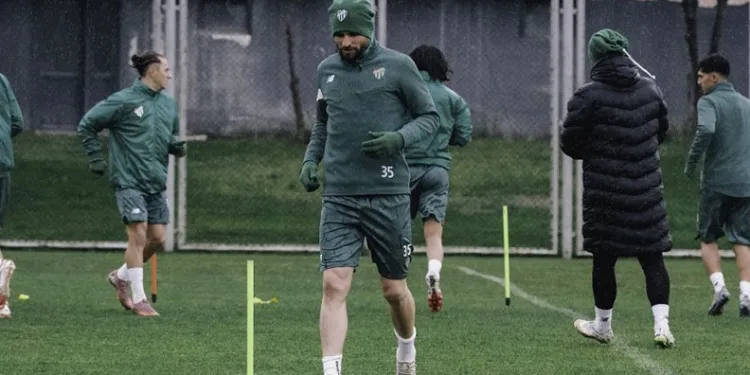 Bursaspor’da Gebze hazırlıkları sürüyor