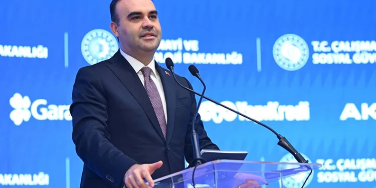 “Sanayi katma değerimiz yüzde 2,9 ile son dört yılın en hızlı artışını kaydetti”