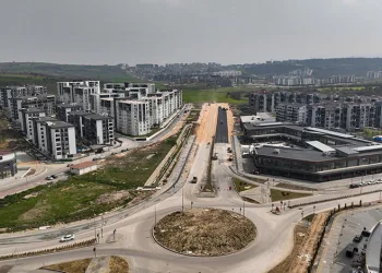 Büyükşehirle yeni yerleşimlere modern yollar