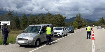 Çeşitli suçlardan aranan 38 şahıs tutuklandı