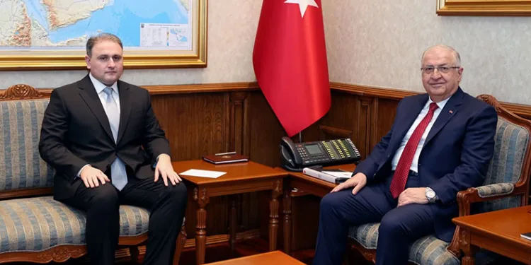 Bakan Güler, Azerbaycan Savunma Sanayii Bakanı Mustafayev ile görüştü