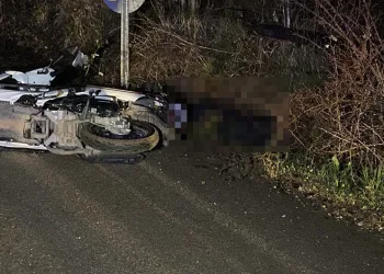 Bursa’da kontrolden çıkan motosiklet devrildi: 1 ölü