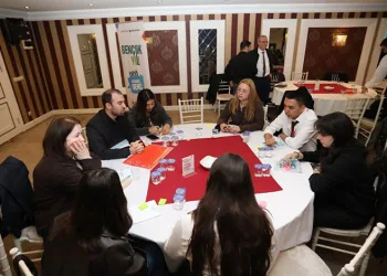 İnegöl’de söz gençlerin