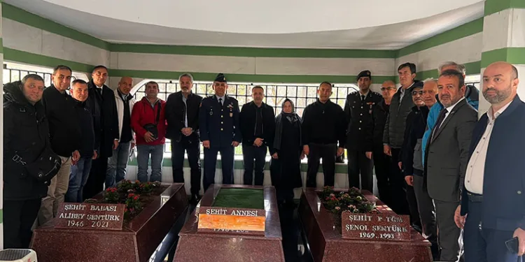 Bursalı Şehit Teğmen Şenol Şentürk, şehadetinin 33. yılında anıldı
