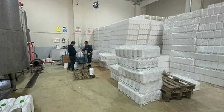 Bursa Büyükşehir fiyatı artan gübrede çiftçinin yanında