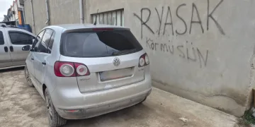 “Park yasak, kör müsün” yazısı da işe yaramadı