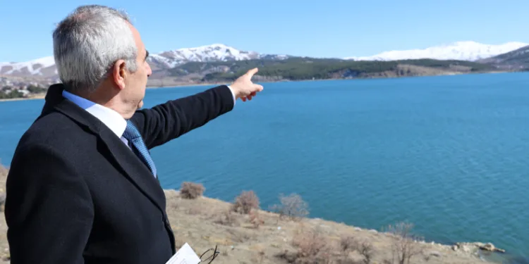 Başkan Bozcan: “Davos’a gitmeye gerek yok Hazar Gölü’ne gidelim”