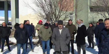 Kars’ta vatandaşların taş ocağı tepkisi