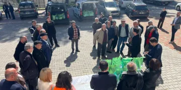 Antalya Büyükşehir Belediyesi’nden üreticilere bordo bulamacı desteği