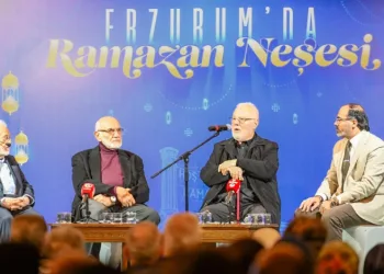 Tarihi mekanda “Medreseden Üniversiteye Erzurum’da İlim” konuşuldu