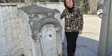Bakımsız kalan asırlık çeşmenin restore edilmesi isteniyor