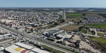 Tarsus’ta çiftçileri sevindiren yol çalışması