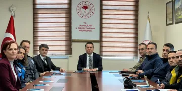 Van’da inci kefali av yasağı öncesi komisyon toplantısı yapıldı