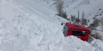 Bayburt’ta Kılıçkaya Yaylası kar altında kaldı