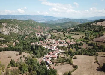 Tokat’ta bir beldenin haritası değişerek ikiye bölündü