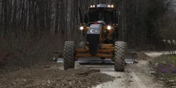 Köylerde yol bakım çalışmaları tamamlanıyor
