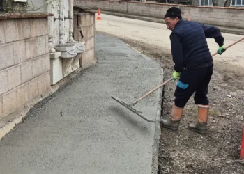 Altyapı ve üstyapı çalışmaları devam ediyor