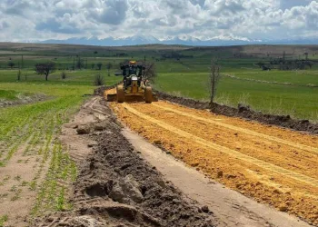 Aksaray’da stabilize yollarda bakım çalışmaları başladı