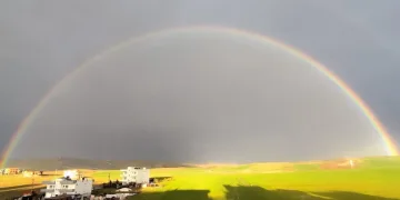 Siirt’te sağanak sonrası oluşan gökkuşağı hayran bıraktı