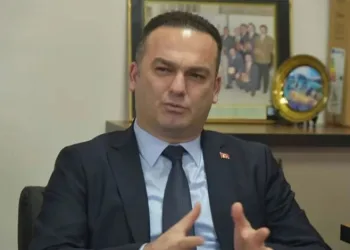CHP’de “Hasbi Dede” Kararı: Oy Birliğiyle İhraç Edildi!